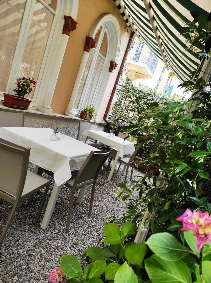 Hotel Palace 莱万托 外观 照片